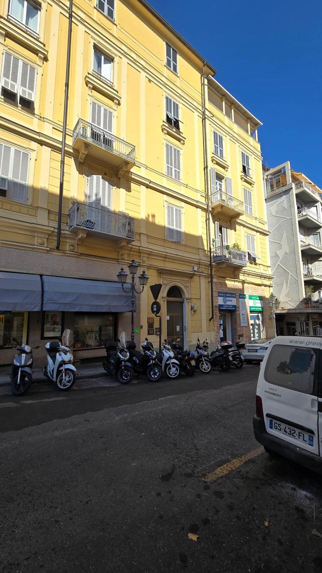Centro Immobiliare Flagships Apartments Санремо Экстерьер фото